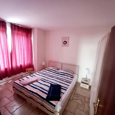 Апартаменты Vallarta *