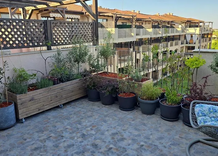 Апартамент Vallarta Каварна